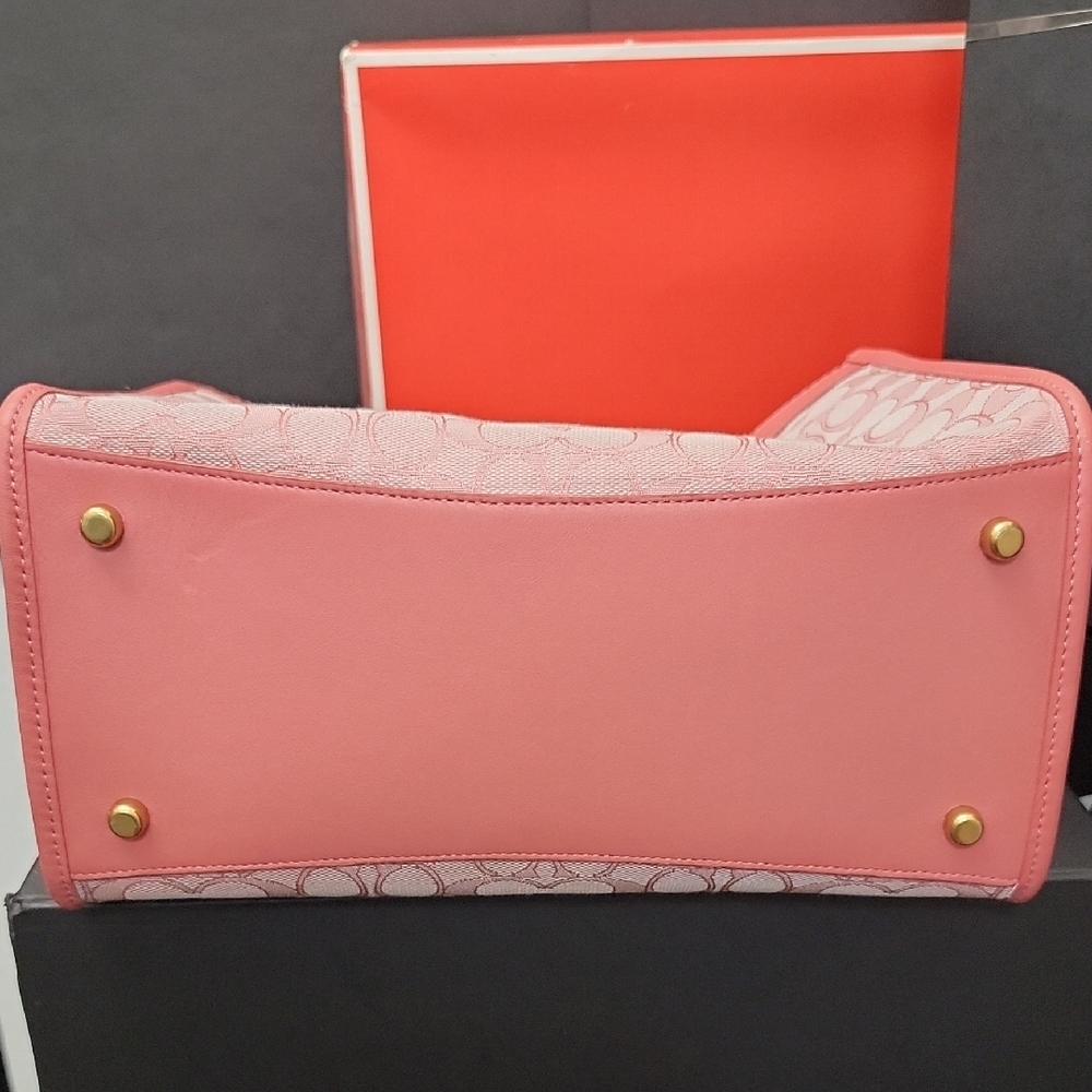 Coach Field Tote 30 In Signature Jacquard No. C3282 - Picture 9 of 13